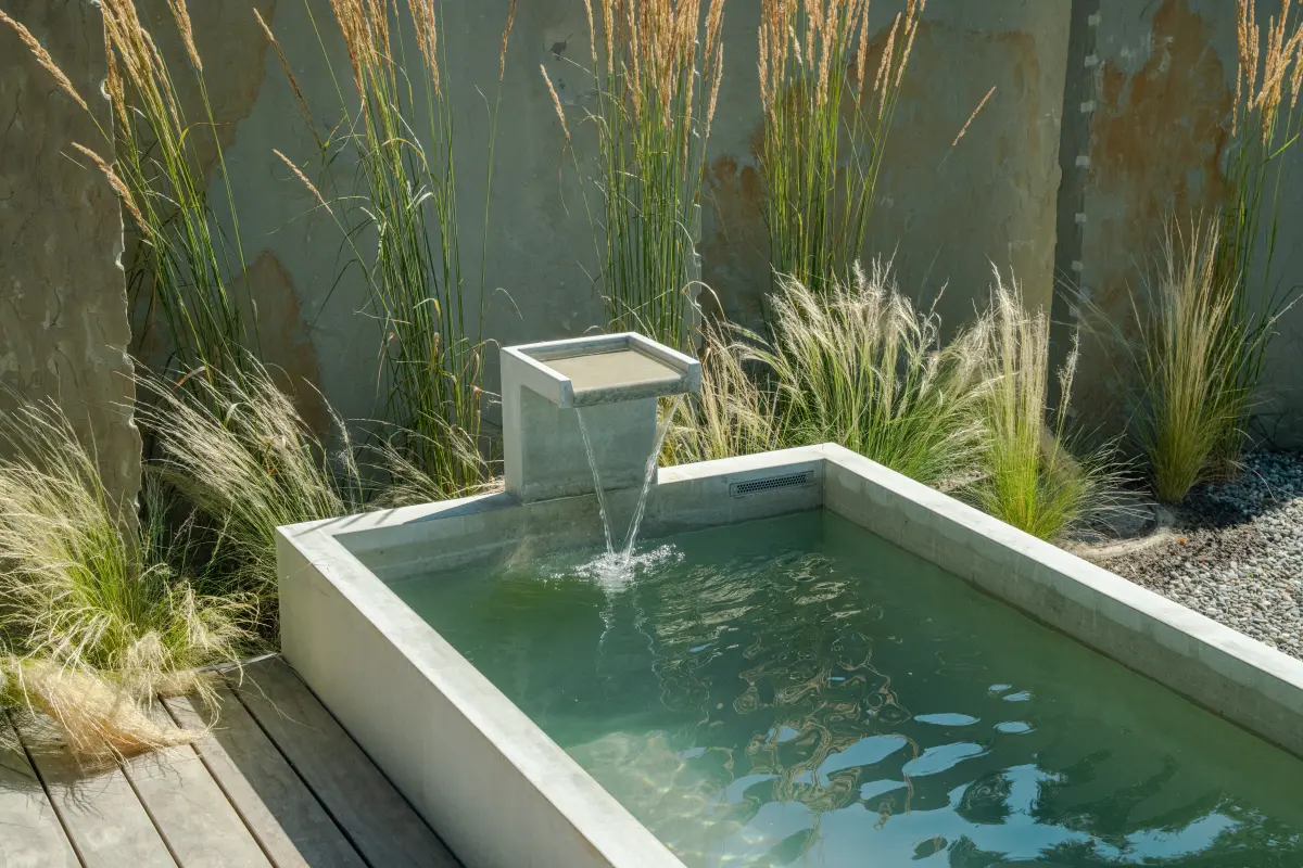 Biologischer Badebrunnen für ihren Garten