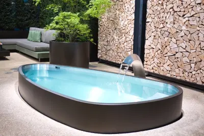 Runder Badebrunnen aus Stahl mit Zebra Ag Garten und Pool